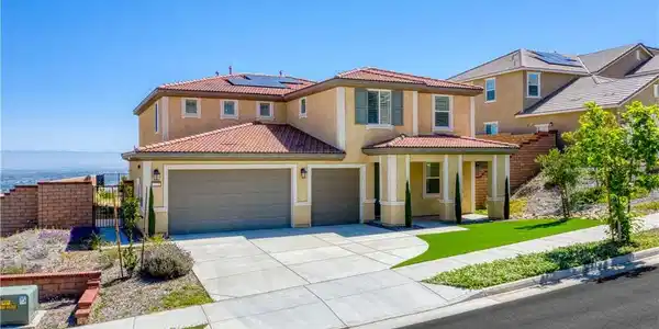 2725 Sierra Bella Drive