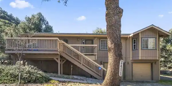 2411 Glacier Drive