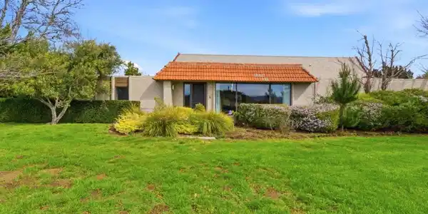 1 Rinconada Circle
