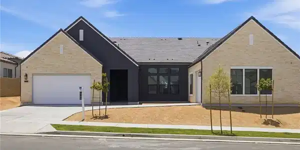 30018 N Avenida Sierra Madre