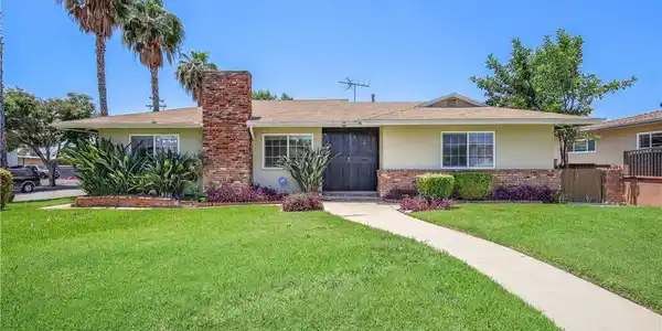 401 N La Breda Avenue