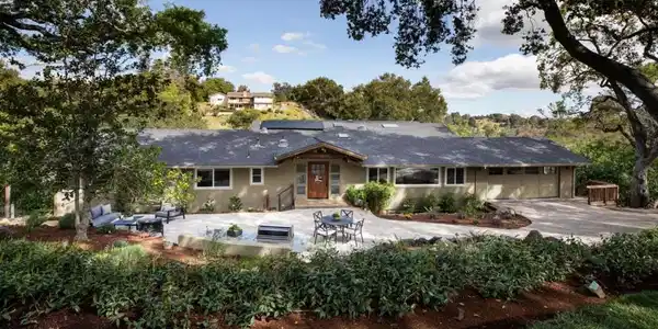 13050 Cumbra Vista Court