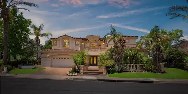 3333 Gardenia Lane