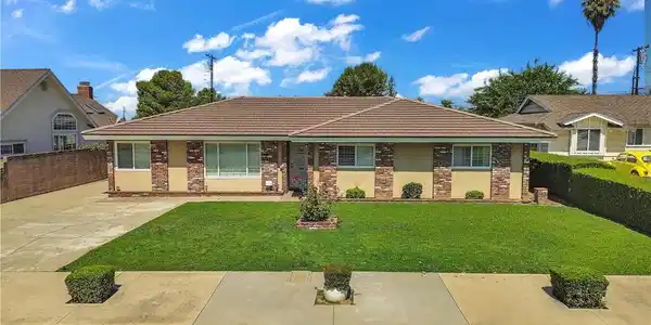 417 Fernshaw Drive