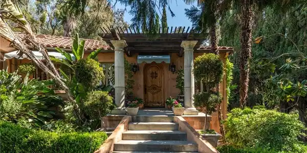 3492 Circle Road