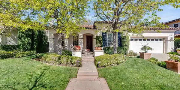 5199 Via Dolores