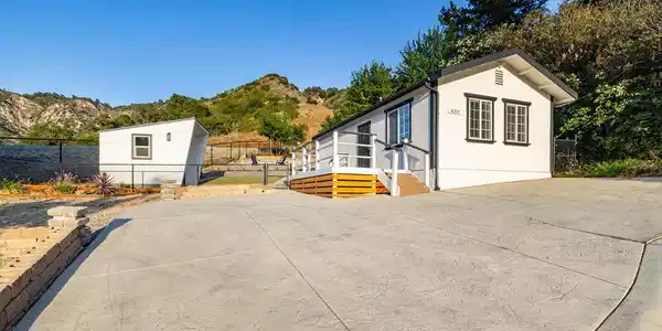 8212 Parkview Drive