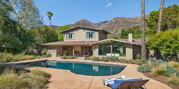 810 Del Oro Drive
