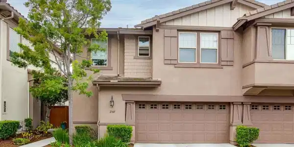 2305 Sky Corral