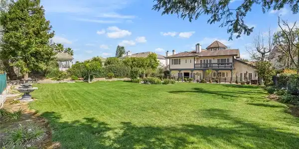 24840 Wooded Vista