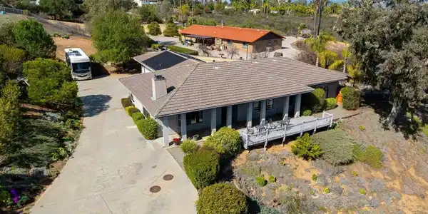 16366 Shady Oaks Lane
