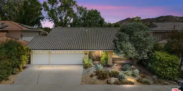 31906 Lyndbrook Court