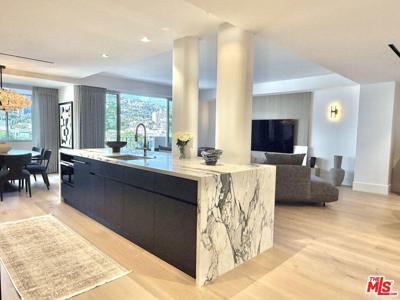818 N Doheny Drive