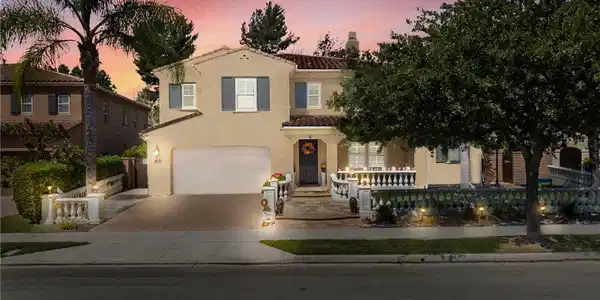 1009 Newhall Terrace