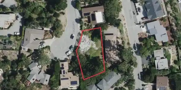 24755 Crestview Circle