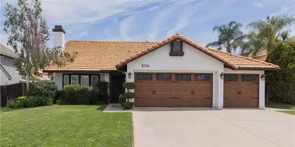 8702 Barton