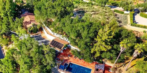 1002 Country Club Drive