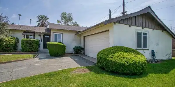 11947 Vivienda Court