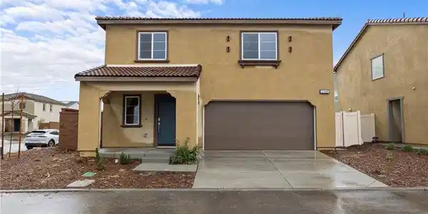 2168 REDWOOD Lane