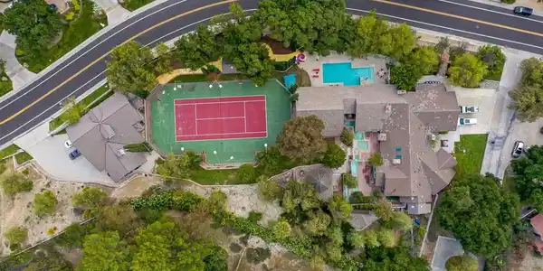 15657 Live Oak Springs Canyon