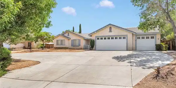 16229 Lake View Lane