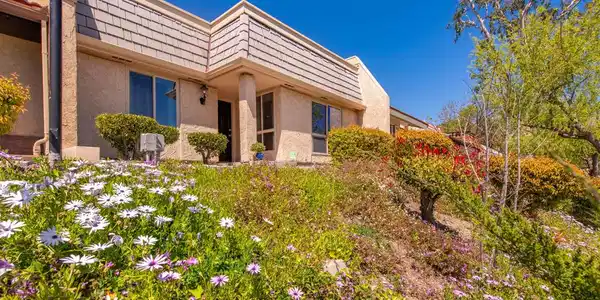2834 Lakeridge Lane