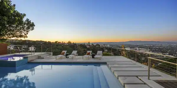 3851 Beverly Ridge Drive