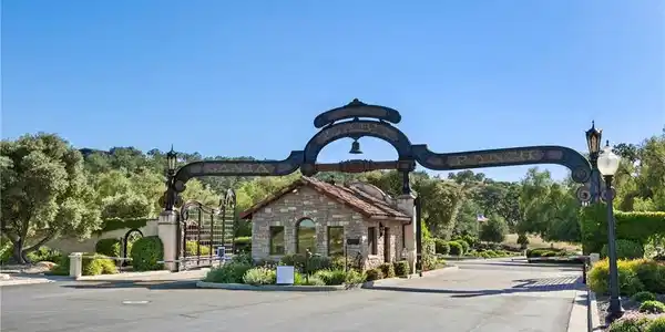 1727 Burnt Rock