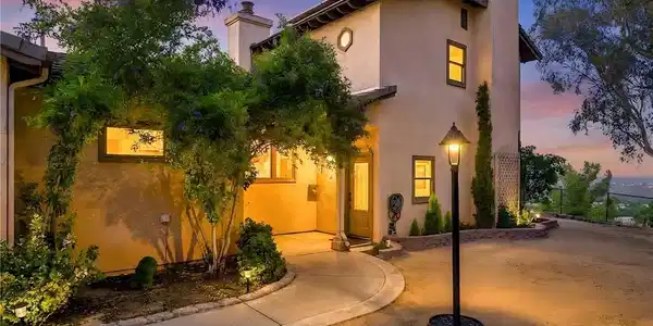 32360 Navajo Springs