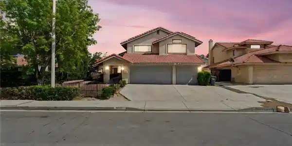 37900 52nd E