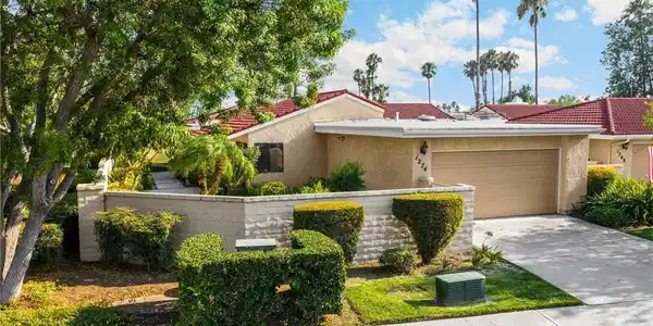 1274 Upland Hills Drive N