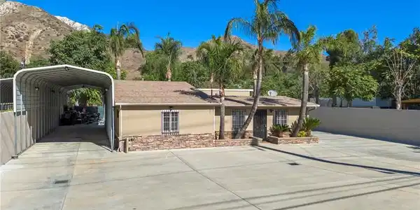 16835 Sierra Highway