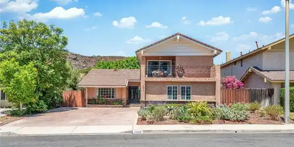 3323 Rainbow Creek Circle
