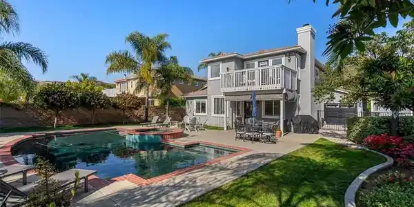 13504 Mesa Crest