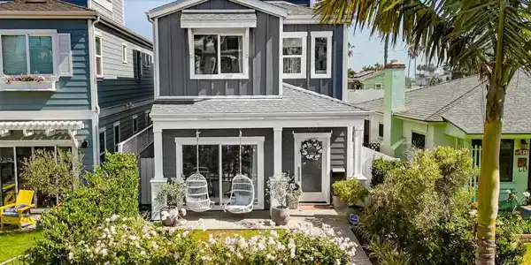 835 Beryl St.