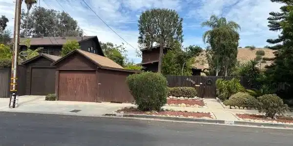 6050 Hayes