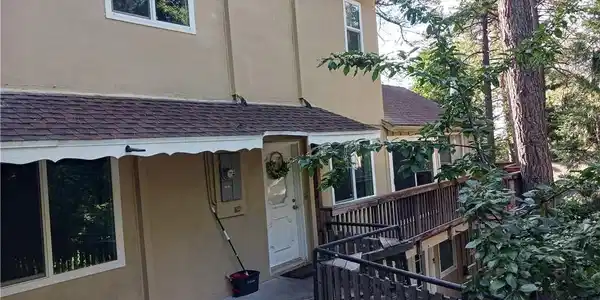 23304 Crest Forest