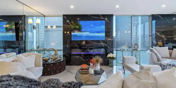 2160 Century Park East