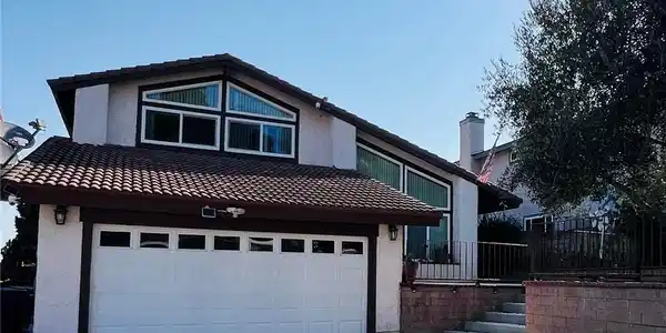 3221 Carolwood