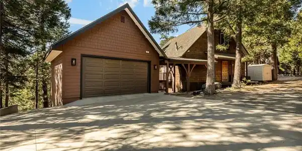 807 Grass Valley