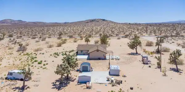58522 Reche Road