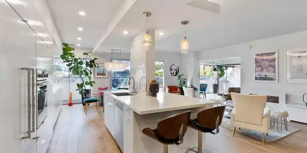 838 N Doheny Drive