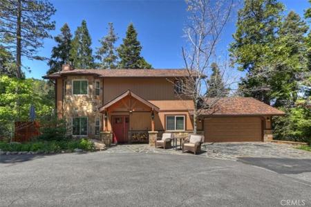 1056 Fiden Court