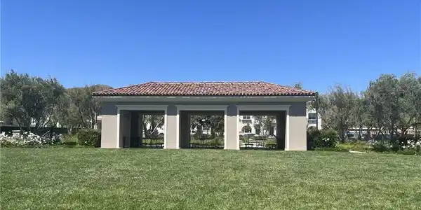 110 Sunnyside