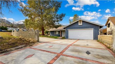 1 N Salaine Drive