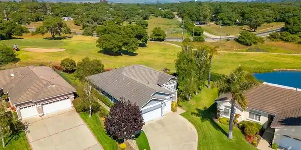 1105 Oakmont Place