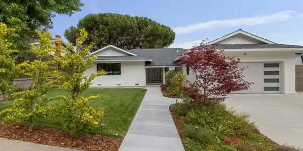 1820 Capistrano Way
