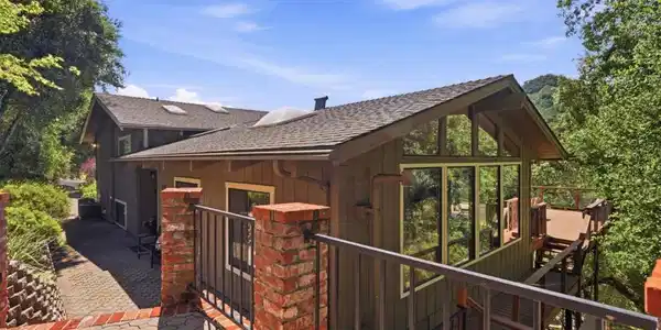 15540 Armsby Lane