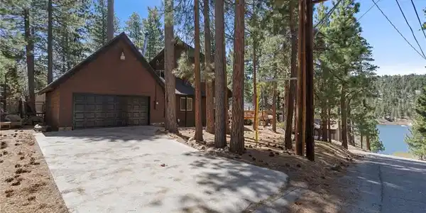 38992 Bayview Lane