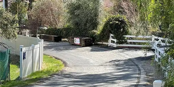 6000 Lapworth Drive